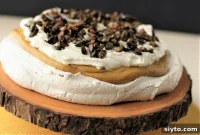 Autumn Pumpkin Spice Pavlova