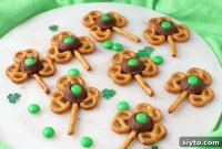 Easy St Patrick’s Day Shamrock Pretzel Pops for Kids