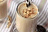 Gingerbread Cookie Smoothies