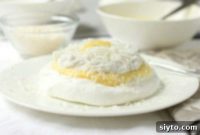 Mini Lemon Coconut Pavlovas Pure White Bliss for Dîner en Blanc